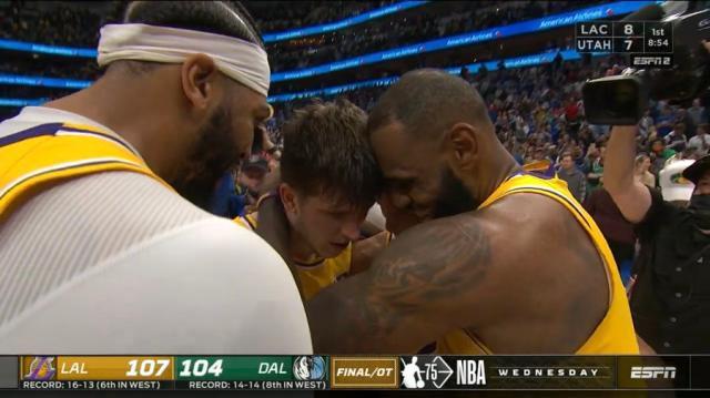 开云官网-绝命三分击碎达拉斯！里弗斯再现落选秀励志传奇