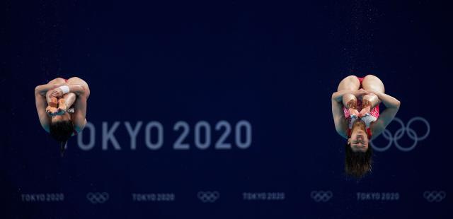 开云体育APP下载-王涵施廷懋稳军心 梦之队女双3米板奥运五连冠