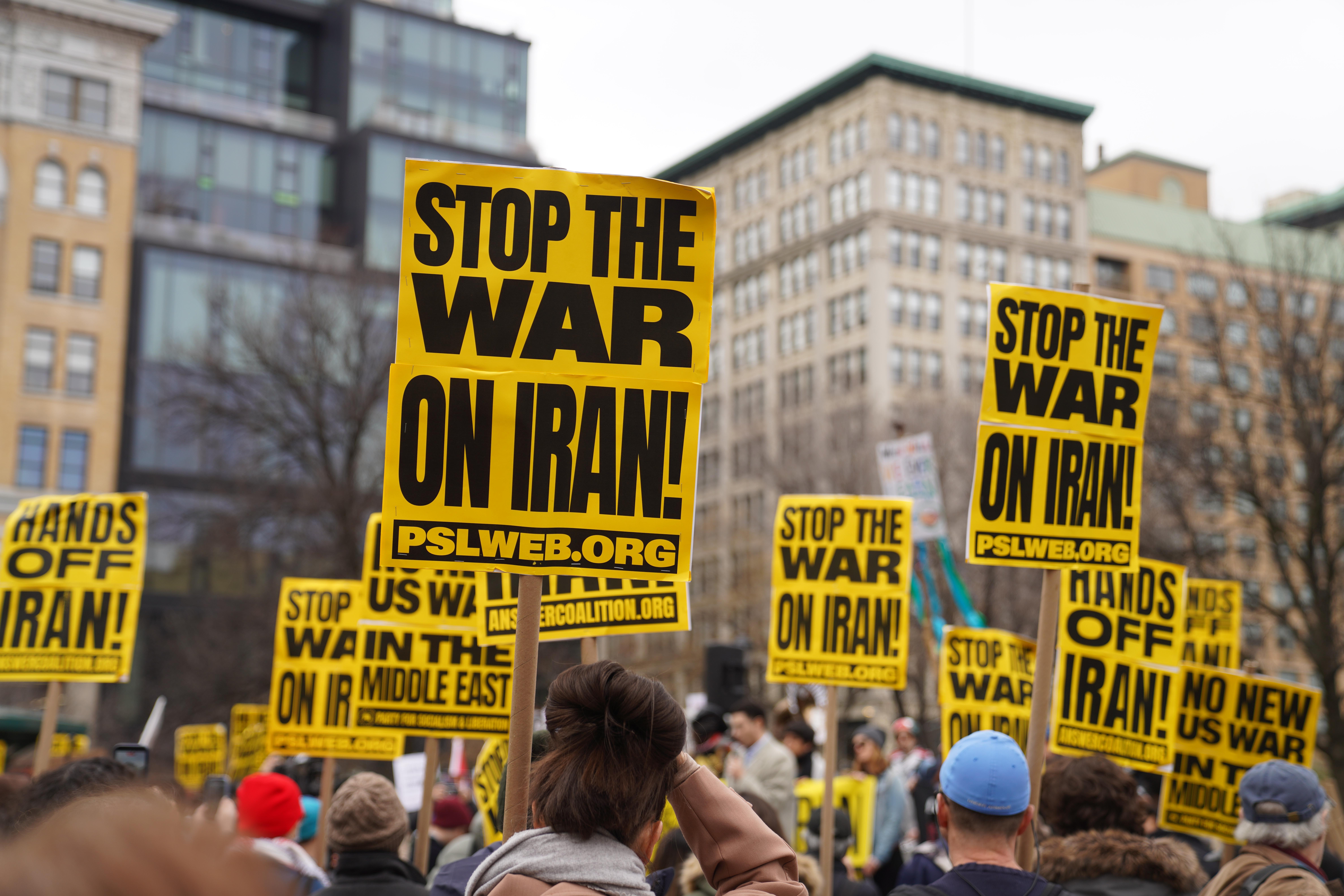 开云体育APP下载-列国鉴｜记者观察：伊朗战事招致多重压力　特朗普政府或寻机退出