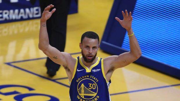 开云体育入口-【现场】库里的疯狂仍在继续 得分王已是囊中之物？