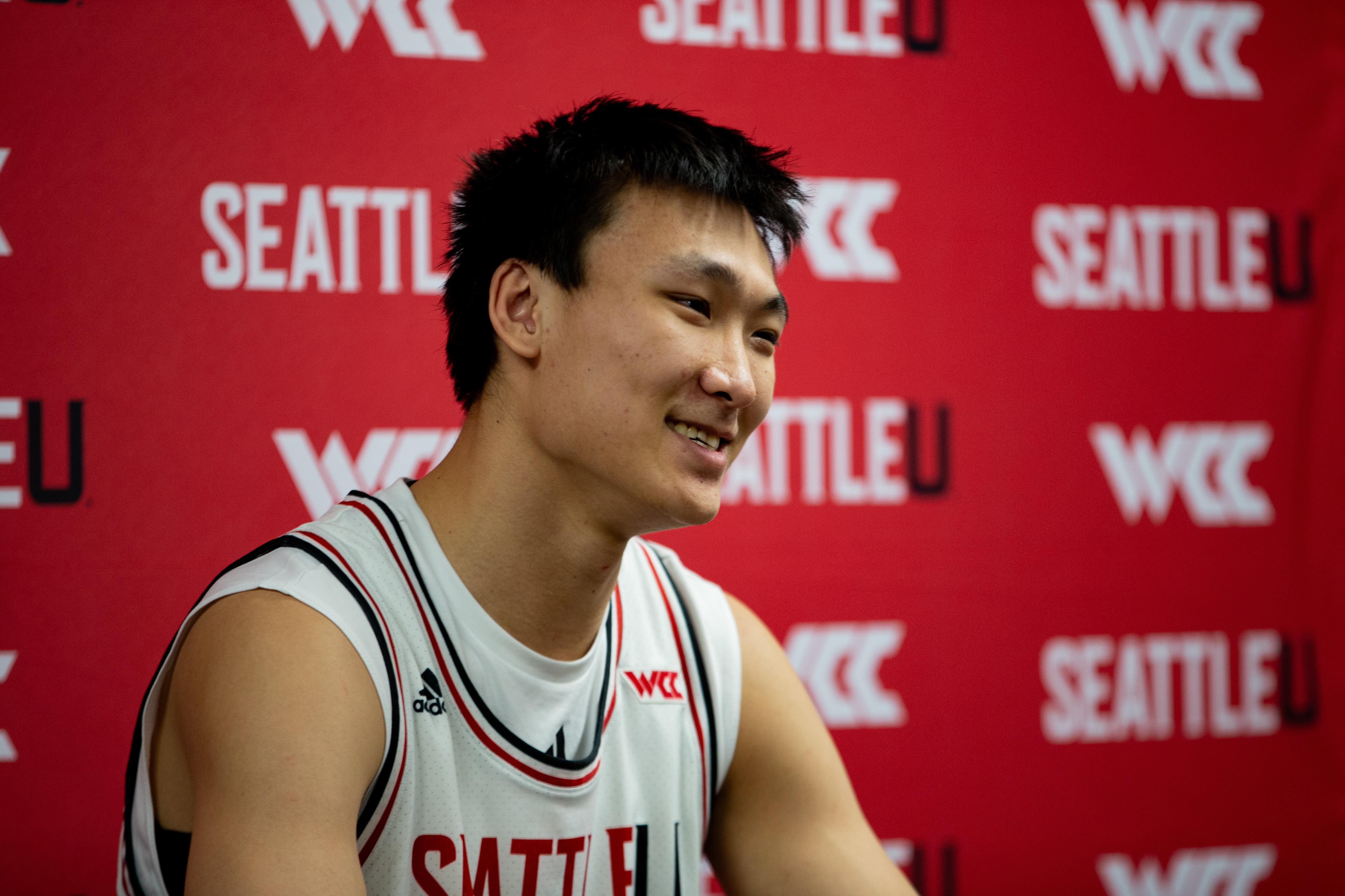 开云体育下载-直播吧：淡厚然改变计划启程返回美国延续NCAA生涯 暂时不打CBA！