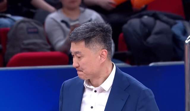 开云官网-央视直播！好戏来了，徐昕PK杜锋，球迷力挺徐昕报仇，杜锋咋整